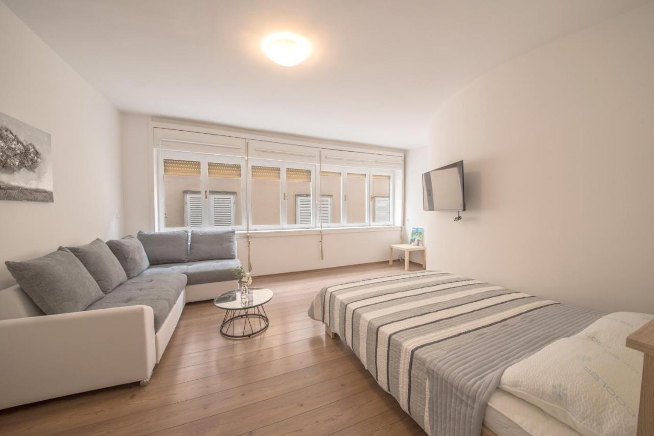 Aurora Apartment Zadar Buitenkant foto