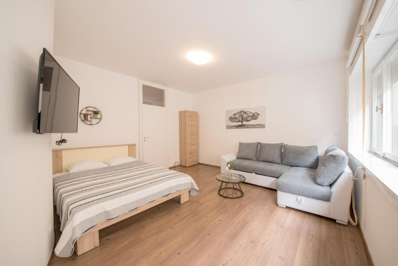 Aurora Apartment Zadar Buitenkant foto